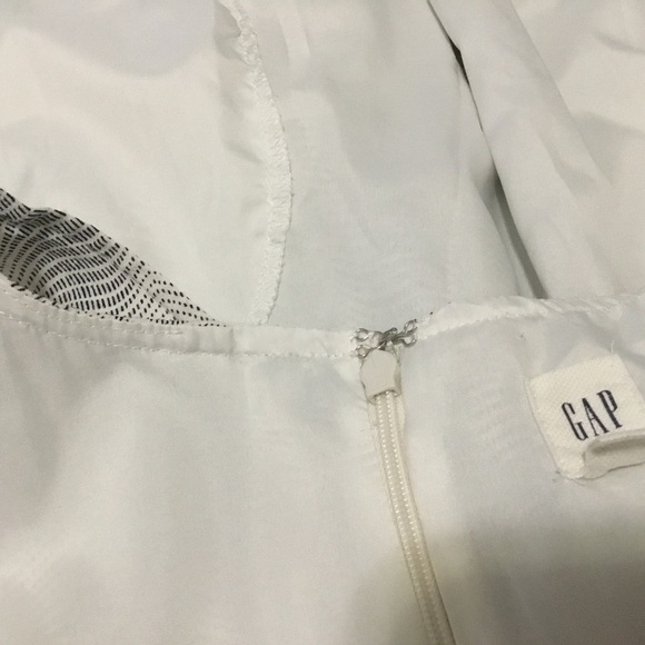 GAP Chevron Print Sleeveless Tie Waist Dress. - Picture 11 of 13